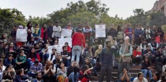 جے این یو میں طلبا کے احتجاج کرنے پر سخت قوانین، دس ہزار روپے تک کا جرمانہ