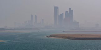 متحدہ عرب امارات میں شدید دھند، ریڈ الرٹ جاری