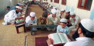 اطفال کمیشن کا 11 چیف سکریٹریوں کو نوٹس، مدارس کے غیر مسلم بچوں کا ڈیٹا فراہم نہ کرنے پر کارروائی